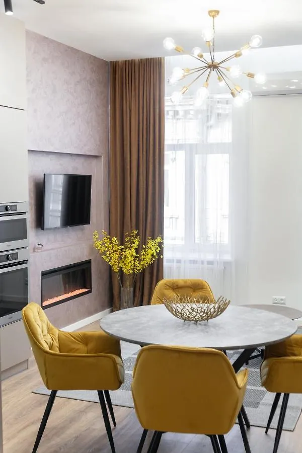 Avangard Green Park Art Apartment Львов 0*,